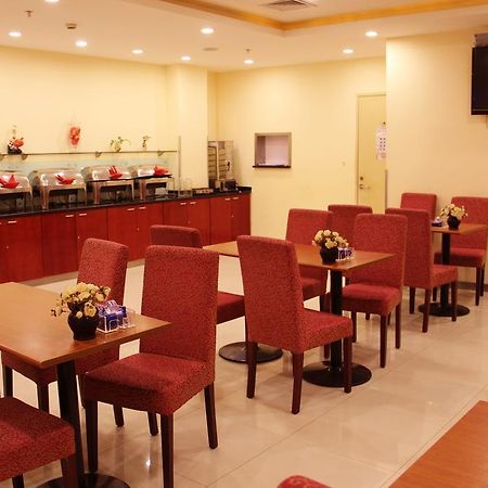 Hanting Express Wuhan Jiang Han Road Walking Street Bagian luar foto